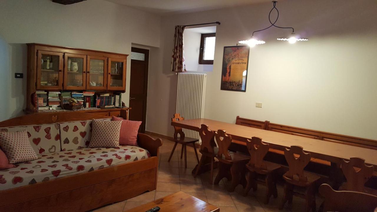 La Taverna Di Tony Bed and Breakfast Montalto Dora Εξωτερικό φωτογραφία